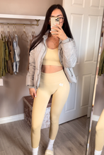 Load image into Gallery viewer, "Sand" Signature Scrunch Leggings