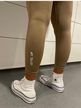 Load image into Gallery viewer, "Cocoa" Signature Scrunch Leggings