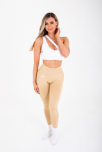 Load image into Gallery viewer, &quot;Sand&quot; Signature Scrunch Leggings
