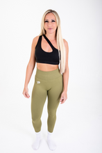 Load image into Gallery viewer, &quot;Khaki&quot; Signature Scrunch Leggings
